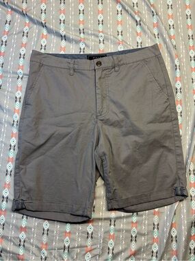 💢21men Gray Flat Front Cotton Shorts